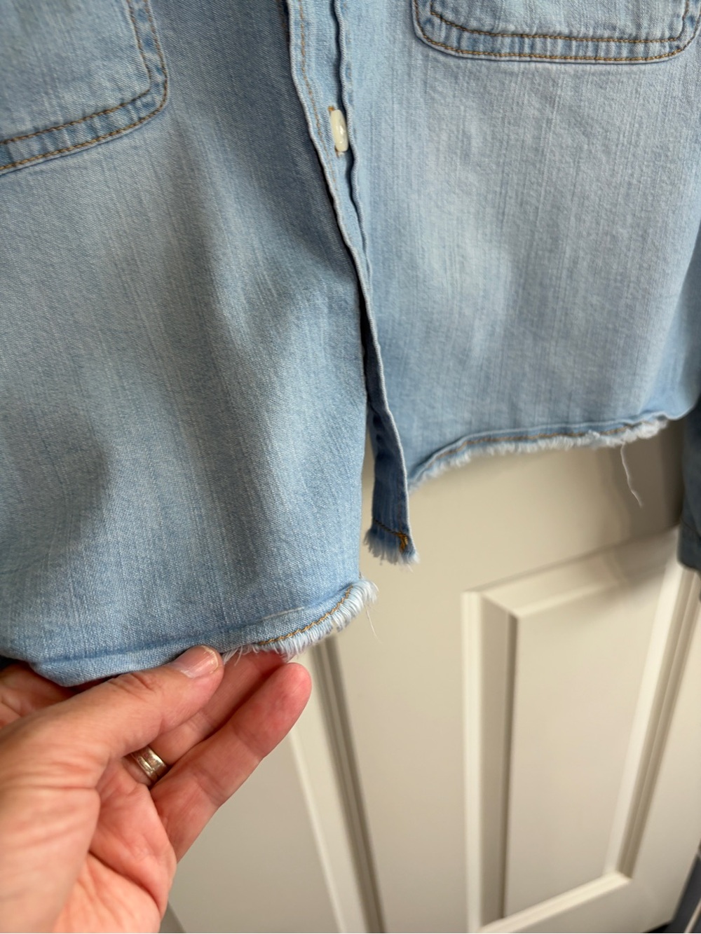 Great condition size L Buffalo David Bitton Light Blue Cropped Denim Shirt. - Picture 5 of 10